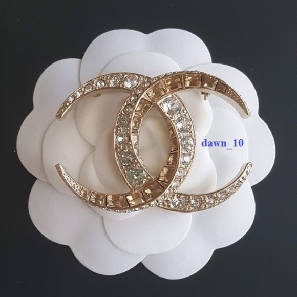 CHANEL Jewelry - Chanel Moon Dubai Crystal Brooch, Gold